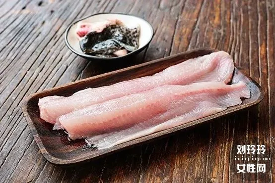 家常水煮魚簡單做法 沒有魚刺的水煮魚哦2
