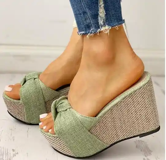 summer flip flops 2020