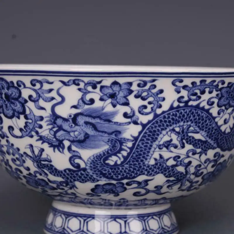 Fine Chinese Qing Qianlong old antique Porcelain blue white dragon bowl  for kitchen 2
