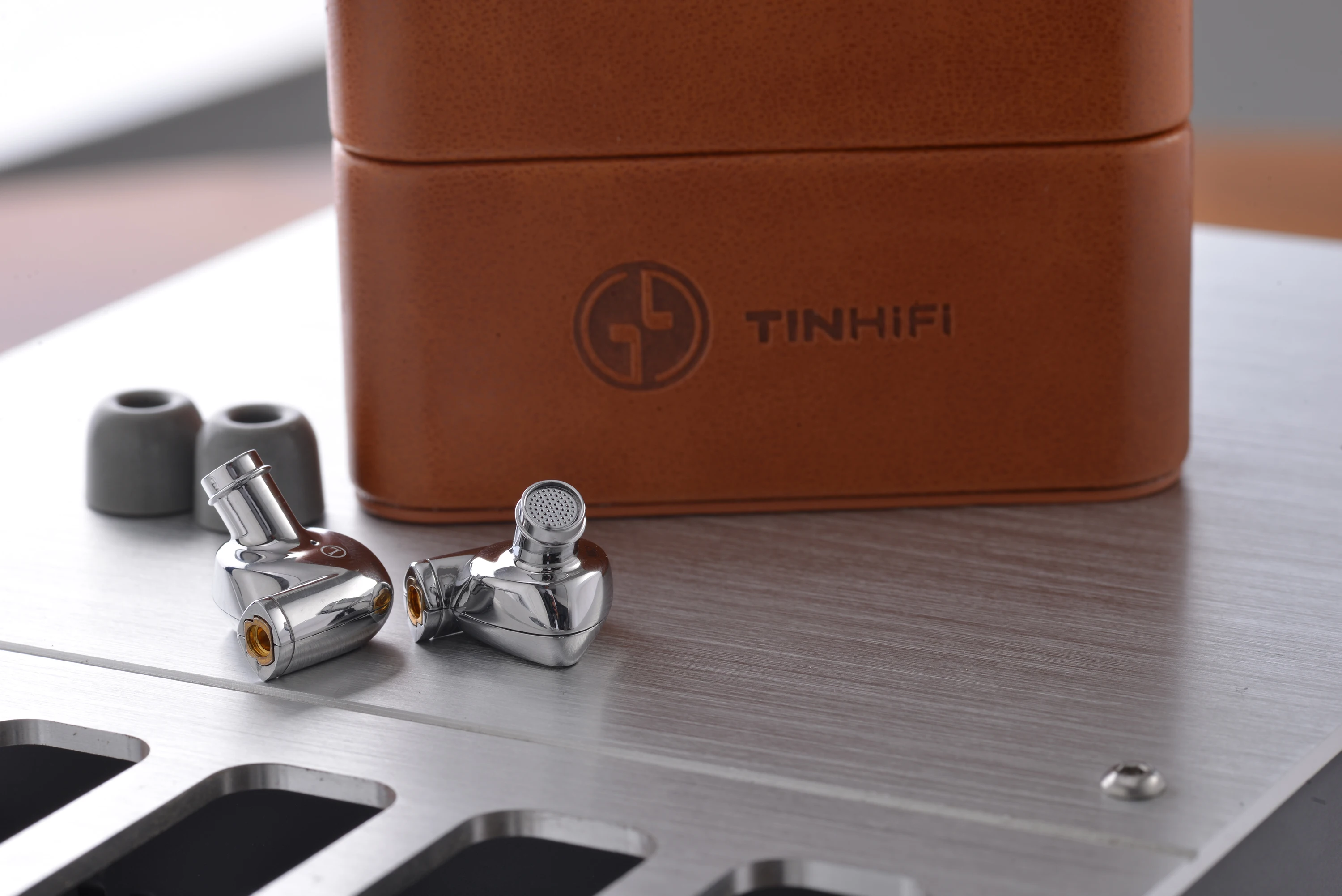 Новинка, наушники-вкладыши TINHiFi P1, 10 мм, плоский мембранный драйвер, Hifi наушники со съемным MMCX кабелем, оловянные HIFI T2 T3 T2 PRO P1