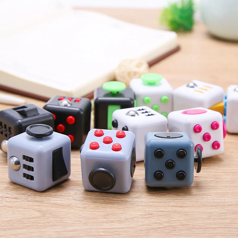 

3.3*3.3cm Magic Cube Anxiolytic Stress Relief Toys Fun Decompression Cube Toy 17 Color Children Gift