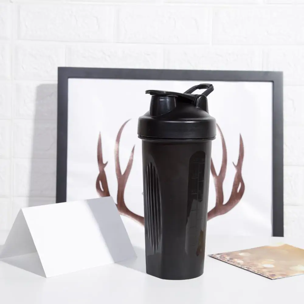 

Gym use Protein powder Shaker Bottle water bottle for outdoor use 700ml