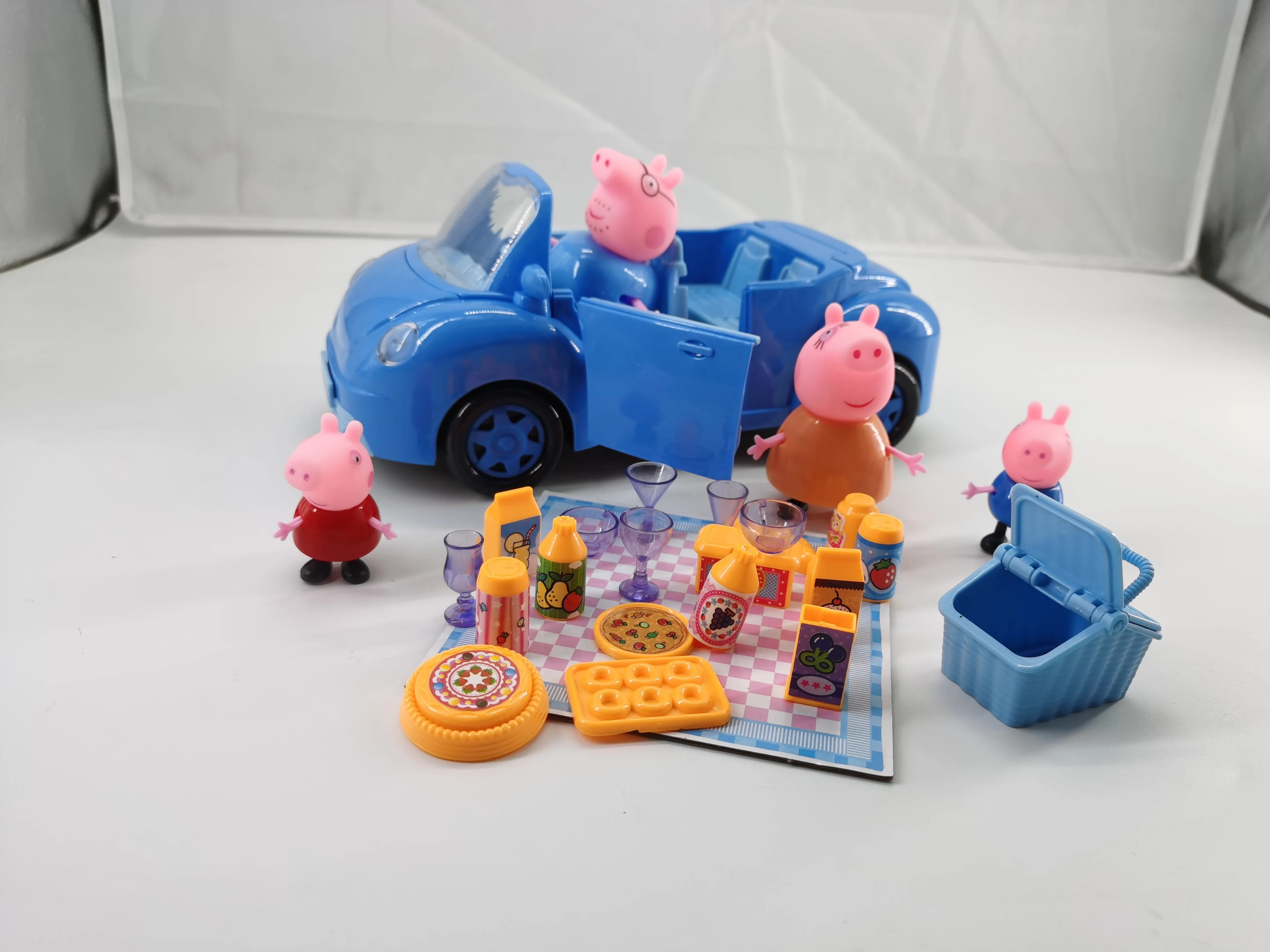Свинка Пеппа Джордж игрушки автостанция вагон спортивный автомобиль фигурка аниме игрушки для детей мультфильм семья подарок на день рождения