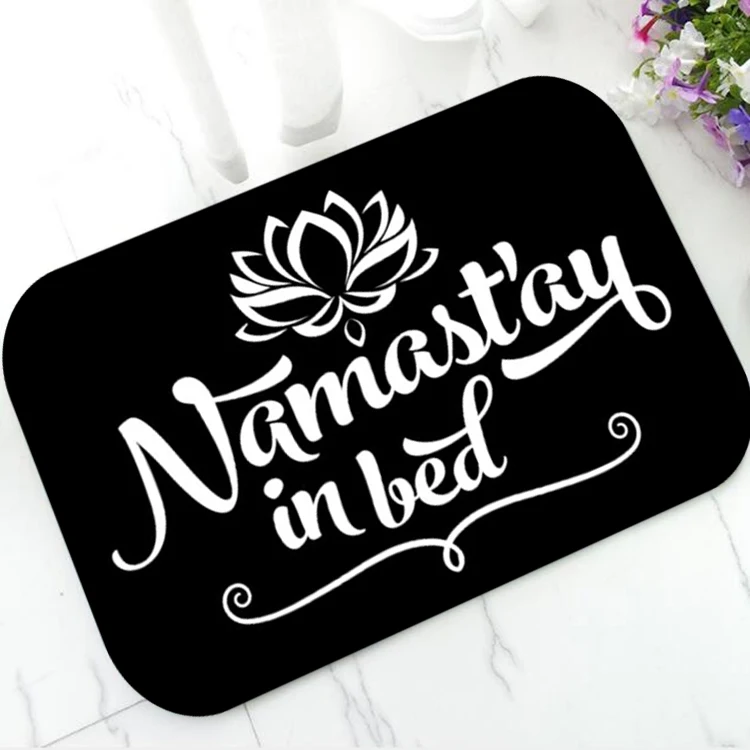 Забавный дверной коврик Namaste с цитатами для ванной кухни черно белый прикольный