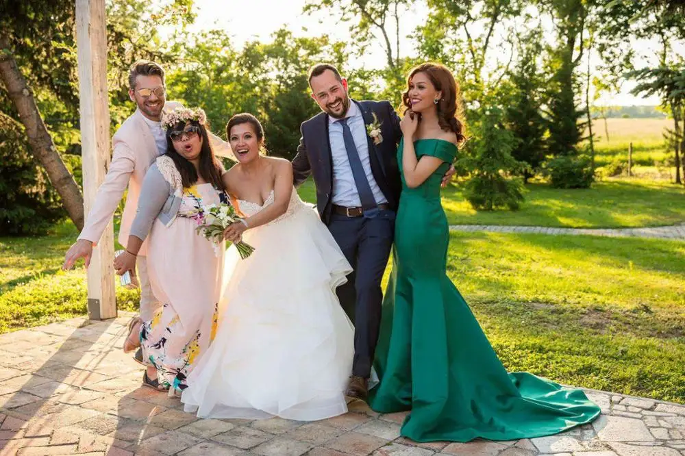 

Elegant Off Shoulder Satin Long Mermaid Green Evening Dresses Sweep Train Corset Back Formal Prom Party Dresses for Women