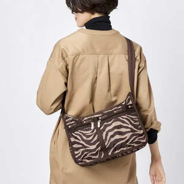 lesportsac classic deluxe shoulder satchel
