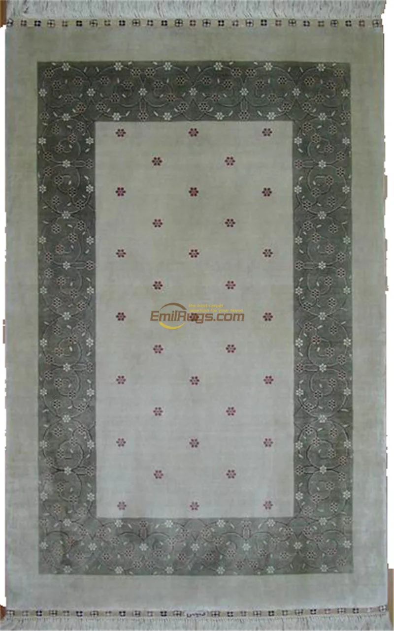 Рисунок 2 - Шелковые ковры ручной работы