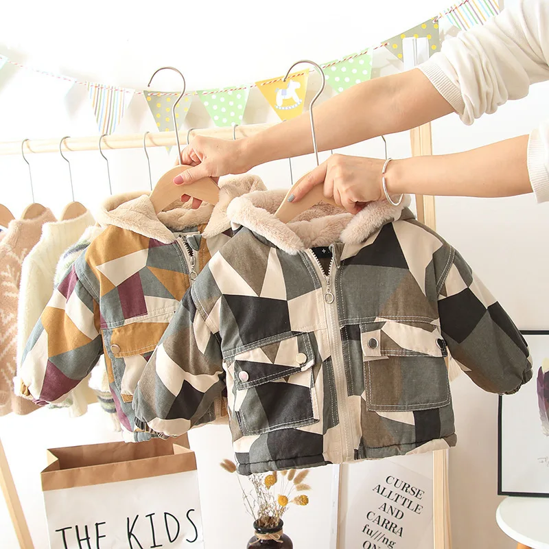 

2019 Children Children Baby Velvet Hoodie BOY'S Thick Hooded Camouflage Coat Warm Cotton Coat