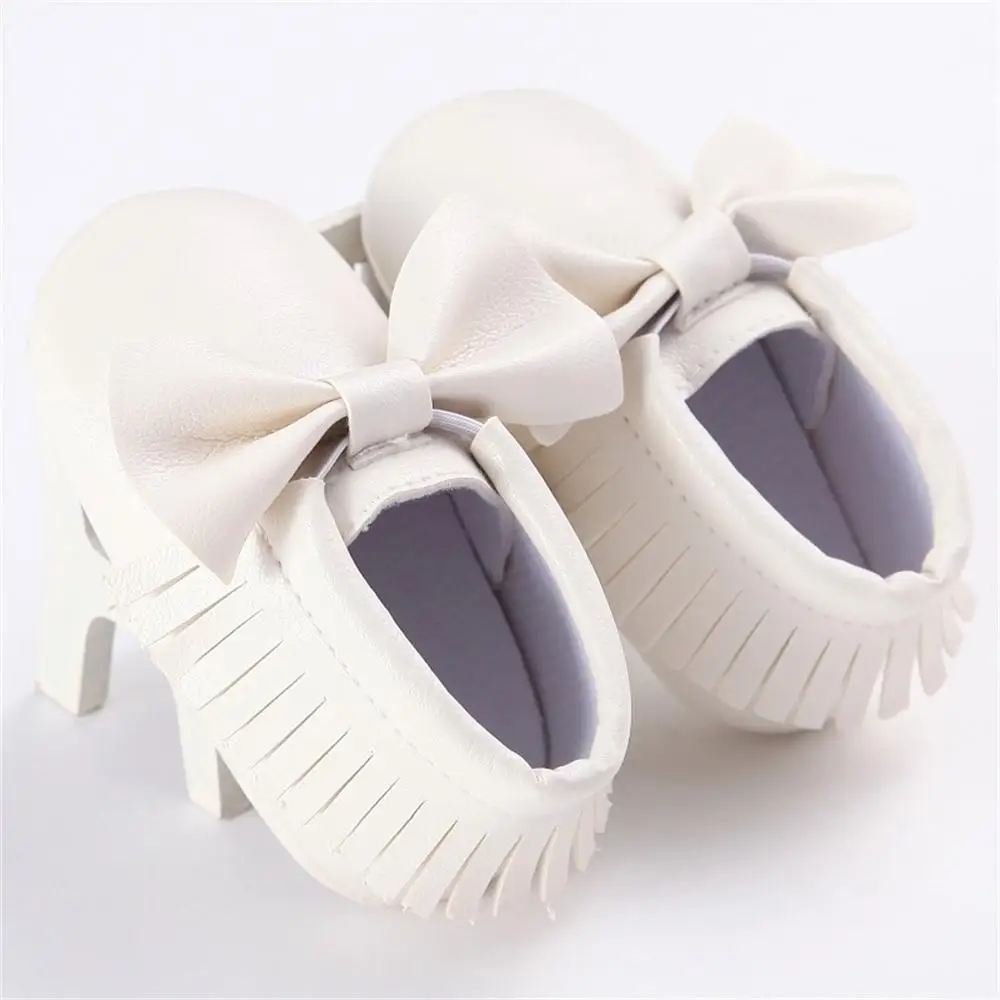 НОВАЯ РОЖДЕСТВЕНСКАЯ обувь с блестками для новорожденных и маленьких девочек; обувь с кисточками и бантиком; нескользящие кроссовки для детей 0-24 месяцев - Цвет: Baby Bow Shoes-J