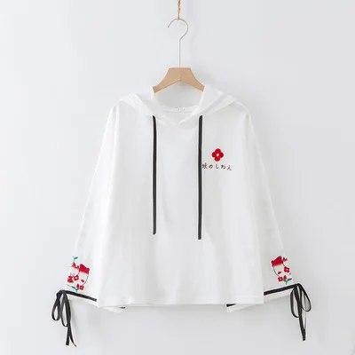 

2019 autumn and winter hooded sweater female Japanese spring and autumn new small fresh embroidery fox demon loose female hooded