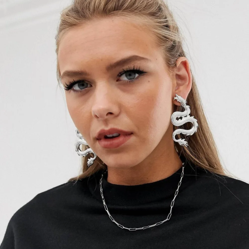 

Fashionable Heart Rhinestone Earring Female Girls Snake Exaggeration Geometric Zircon Dragon Shaped Earrings Jewelry For Women