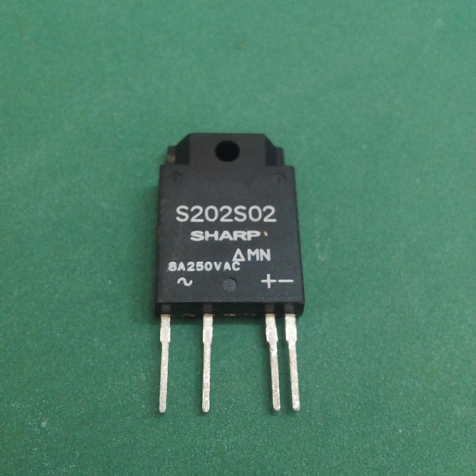 

1PCS S202S02 TO3P-4 In Stock SIP Type SSR for Medium Power Control IC NEW
