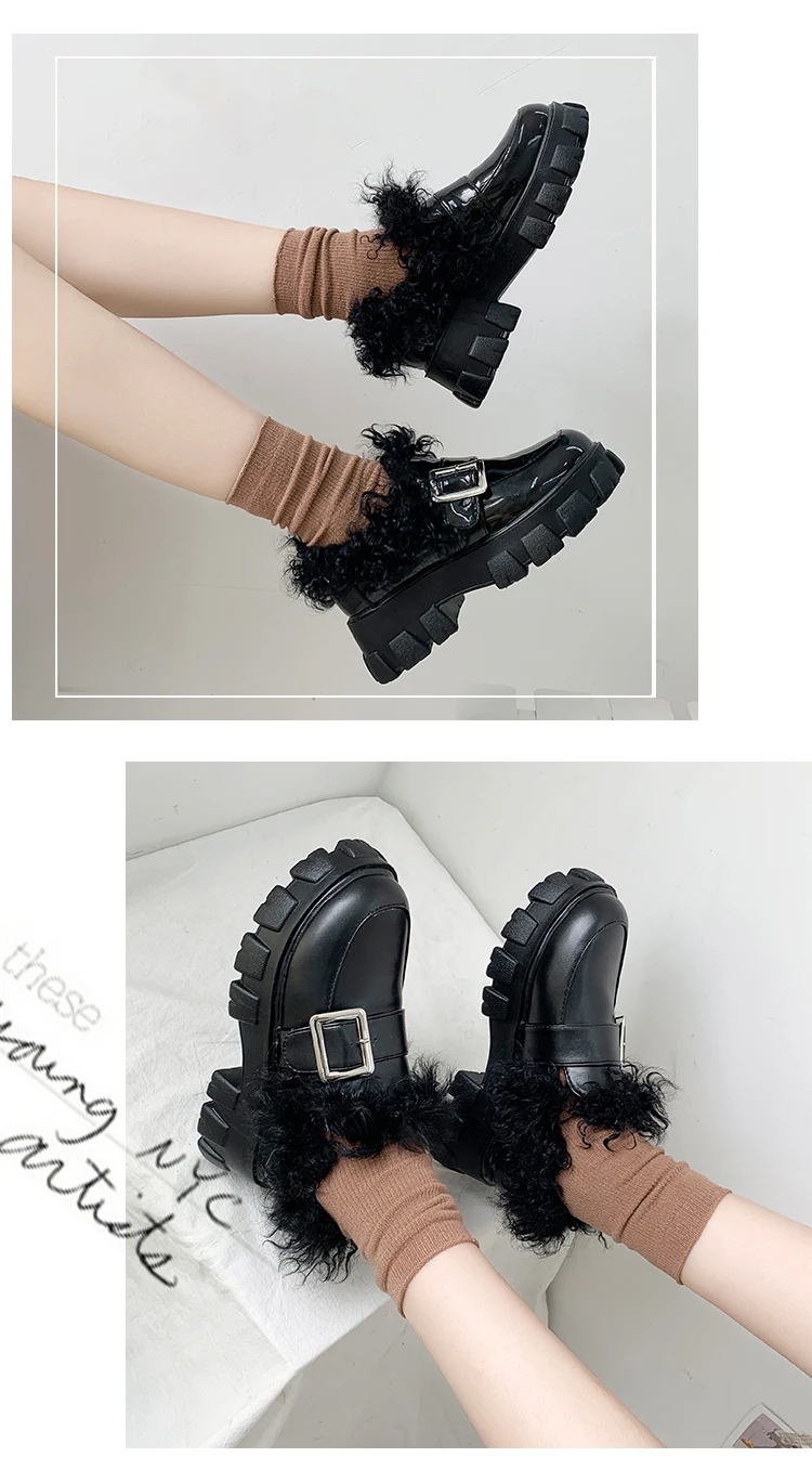 Женская обувь в британском стиле; коллекция года; сабо на платформе; черные лоферы на плоской подошве; меховые оксфорды с круглым носком; женские повседневные кроссовки в консервативном стиле