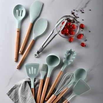 

15 Piece Set of Cooking Green Silicone Kitchenware Shovel Spoon Kitchenware Tool Spoon Storage Bucket Set