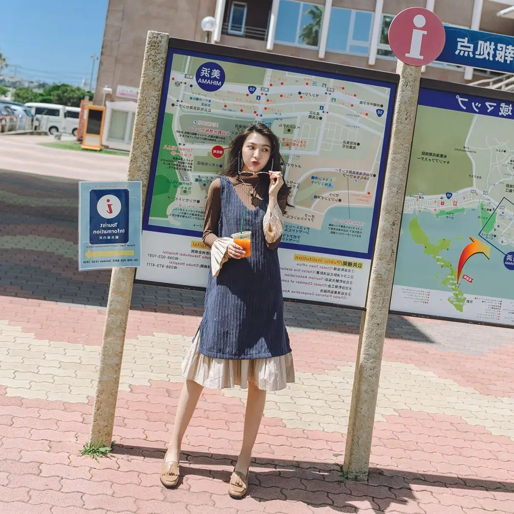 

Photo Shoot Autumn New Style South Korea-Style Retro CHIC Bell Sleeve Dress Vest Skirt Two-Piece Set