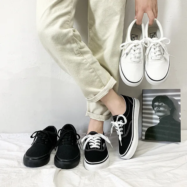 US $11.98 New Fashion Sneakers Womens Shoes High Qualtiy Vulcanize Shoes Unisex Classics Skateboarding Flats 