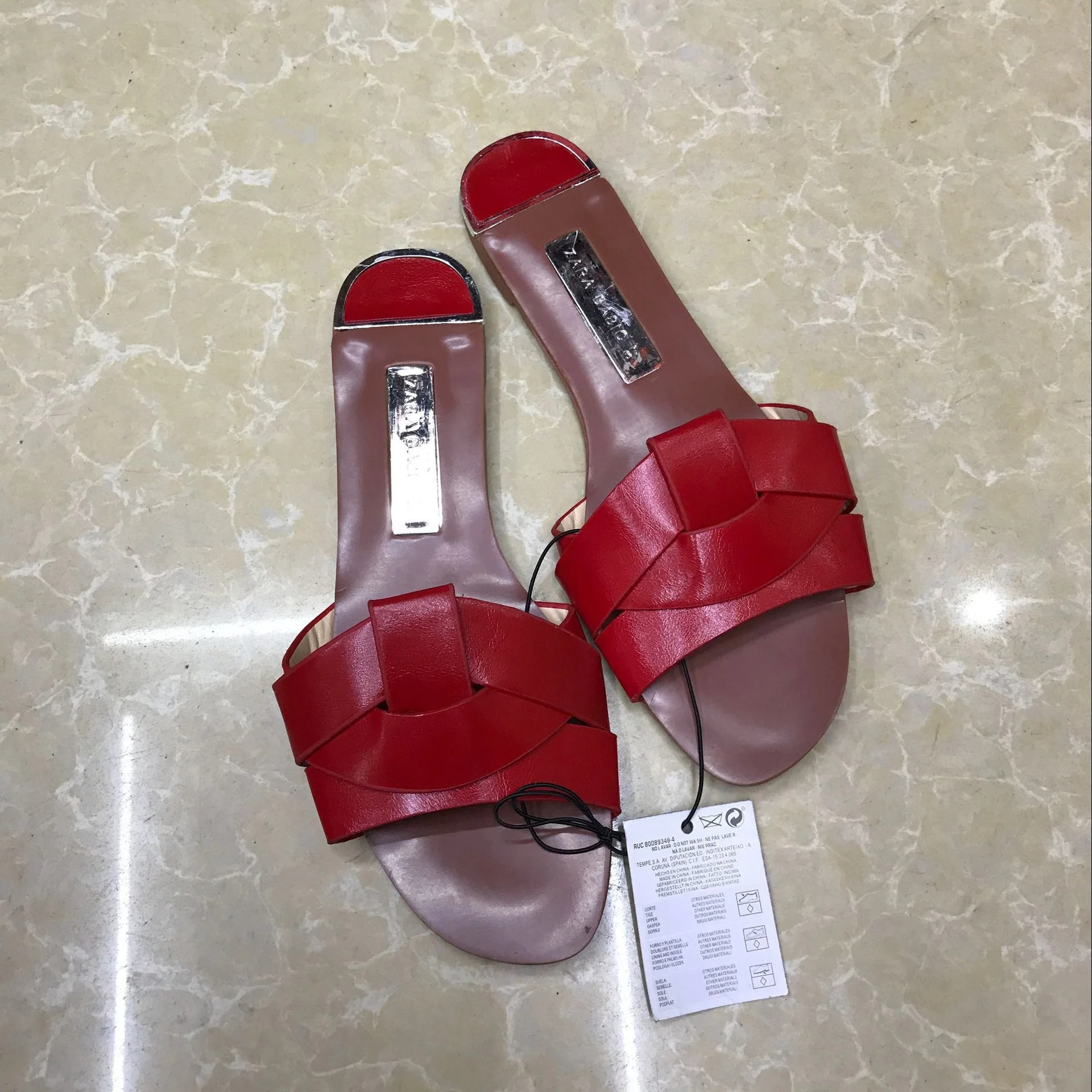 Удобные летние шлепанцы из искусственной кожи; женские шлепанцы в стиле ретро; пляжная женская обувь без застежки на плоской подошве; большие размеры 40, 41 - Цвет: Красный
