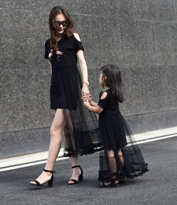 Черное платье для взрослых и девочек; повседневное простое платье принцессы