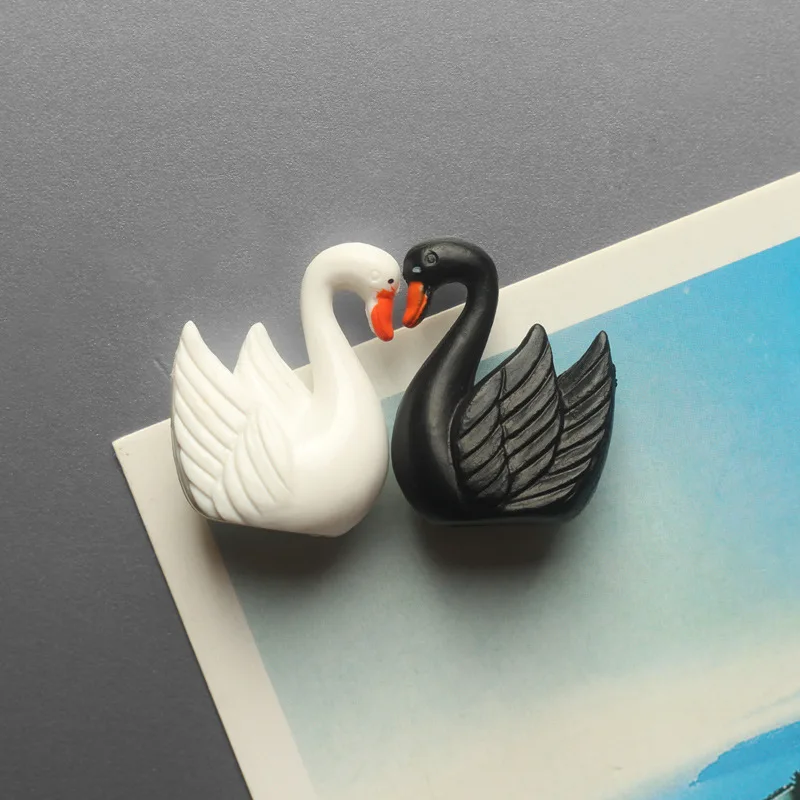 

1pcs Mini Swan Refrigerator Magnet Animal Magnetic Sticker Home Decoration for Fridge Blackboard Cabinet Fix Pictures Recipe