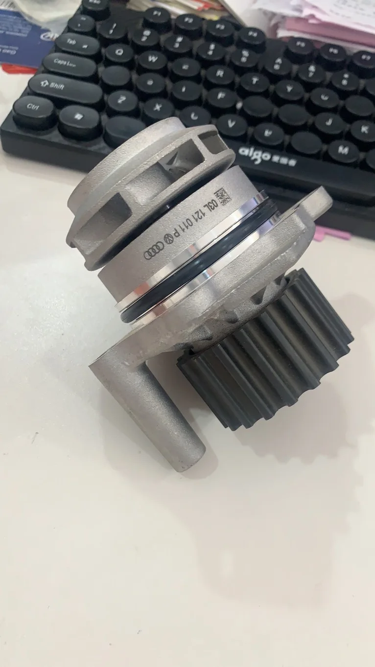 SENP автозапчасти водяной насос для VW Amarok 2010- 03L121011J 03L121011C 03L121011H 03L121011N 03L121011P |