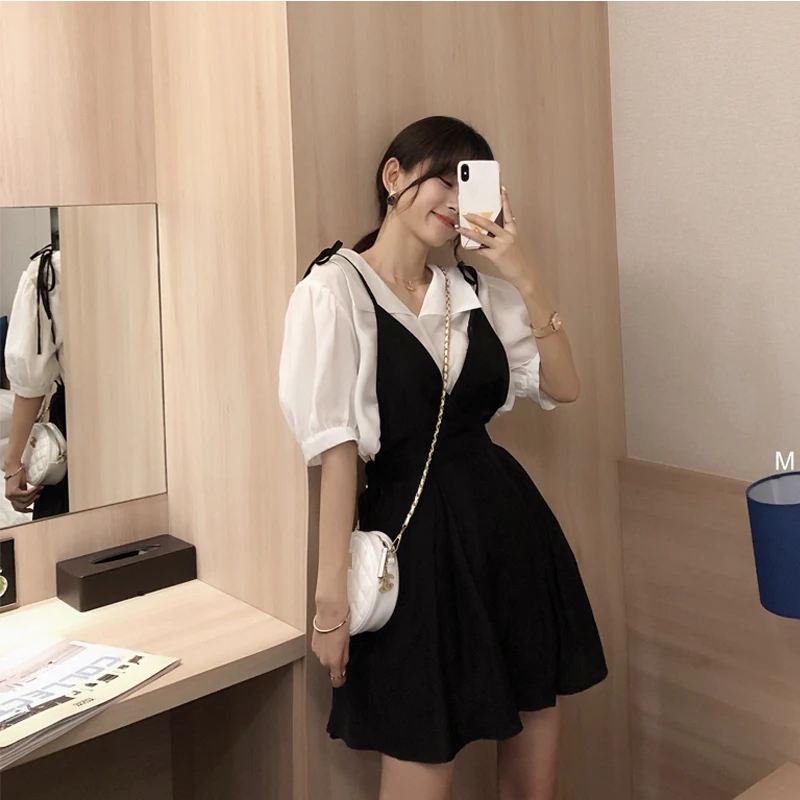 

Mishow 2019 summer causal strap outside dress women empire V-neck black pleated short dress female MX19B1094