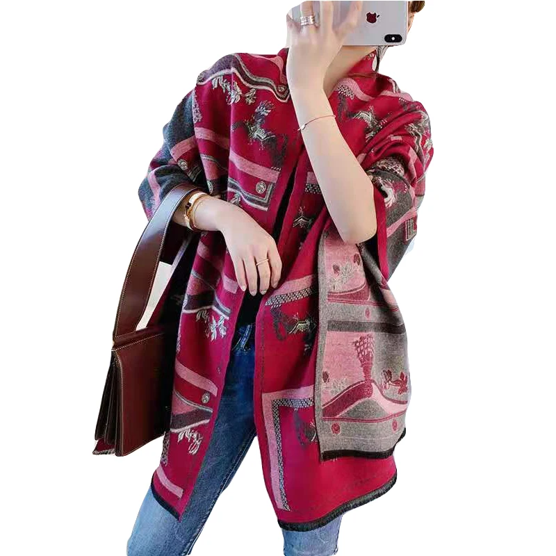 

2019 Luxury Brand New Chain Print Scarf for Women Soft Cashmere Wraps High Quality Winter Scarf Lady Outdoor Warmer Pashmina