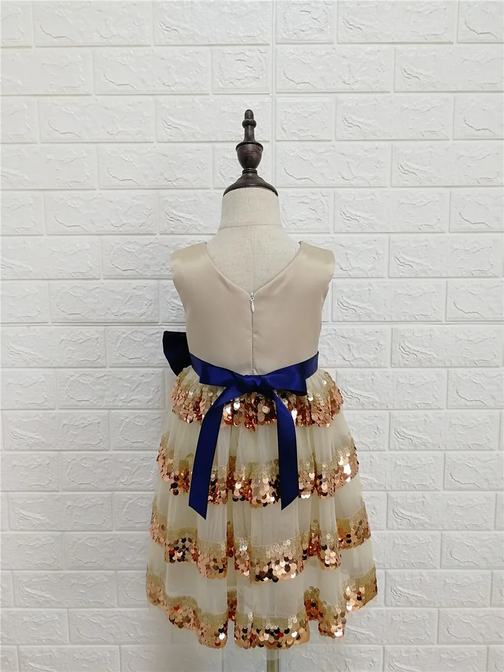 New Girls Dresses For Party And Wedding Princess Christmas Dress Sequins Children Evening Clothing Red Kids Prom Gown 2-10 Years (19)