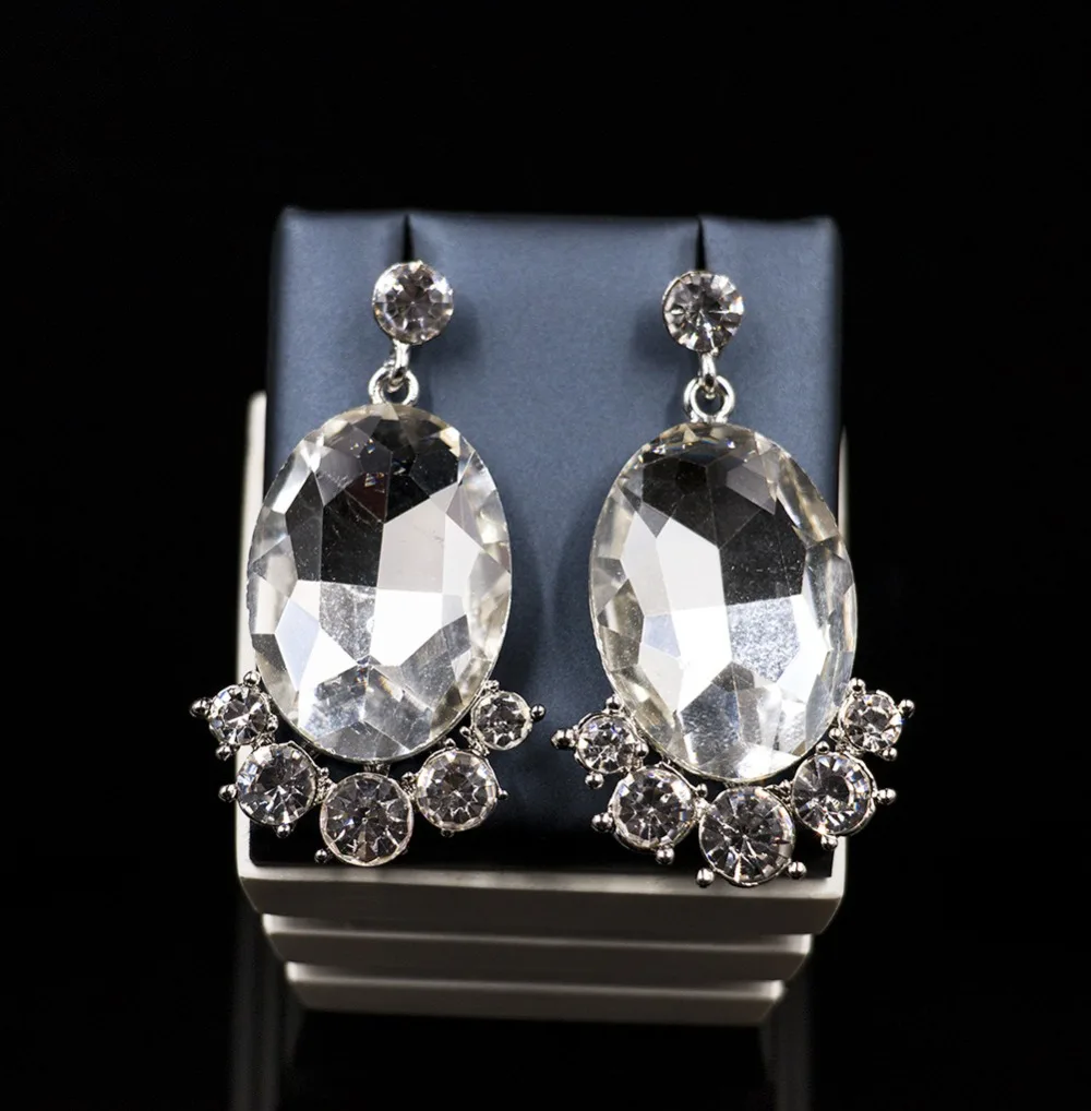 3814826698_745650842