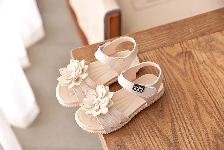 JGSHOWKITO Girls Sandals Fashion Brand Soft Kids Beach Sandals With Flowers Sweet Princess Children Floral Sandals High Quality