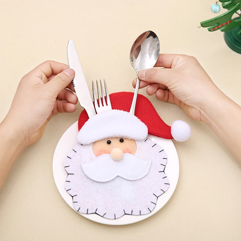 

2Pcs Dinner Table Decor Creative Home Christmas Decor Santa Claus Cutlery Suit Knifes Forks Bags Christmas Decorations For Home