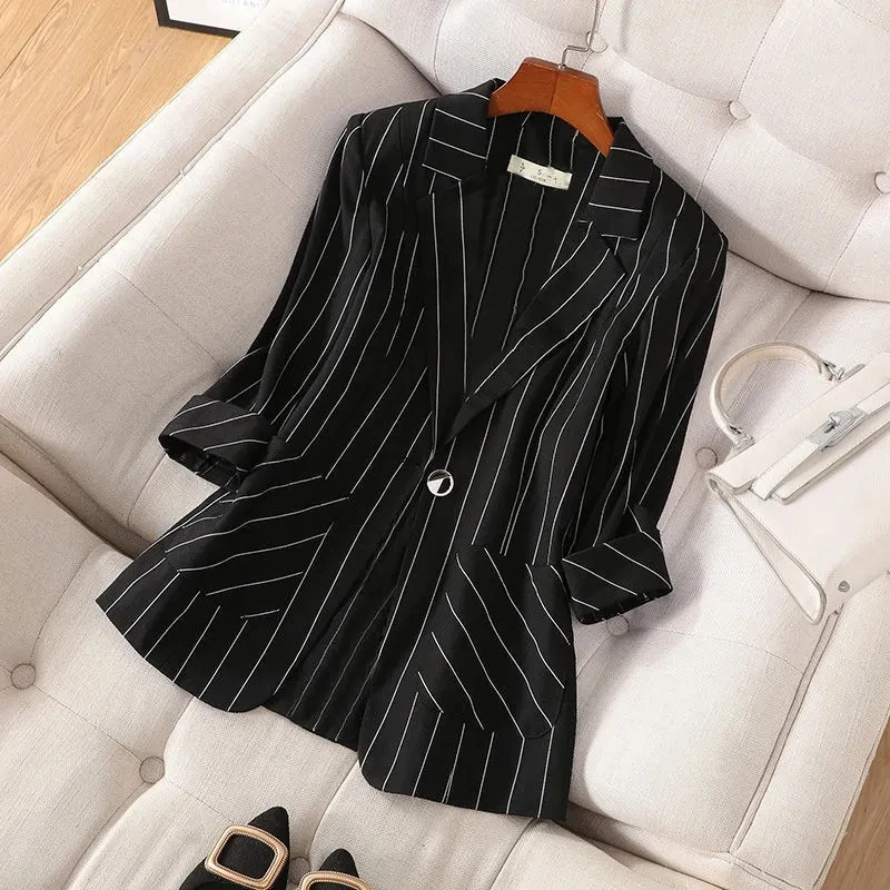 Striped Small Suit Jacket Women's 2021 Spring And Summer New Hot Style Thin Sleeves Three-Quarter Sleeves Slim Suit Suit With