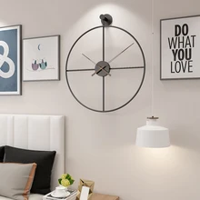 Reloj de pared de estilo Retro Europeo de 18-20 pulgadas, reloj de arte del hierro para dormitorio doméstico, puntero de nogal con marco negro para decoración de pared