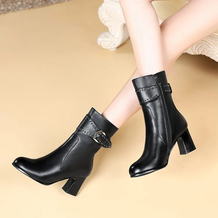 

Tanariya New Arrival Shoes woman Boots women Winter 2019 thick high-heeled cowhide boots for women