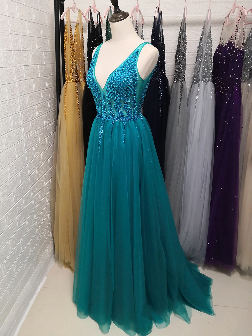 long sleeve prom & dance dresses Sexy V-Neck Long Prom Dresses 2020 Beaded Beading Crystal High Splits Backless A-Line Formal Gown Party Dress plus size prom dresses Prom Dresses