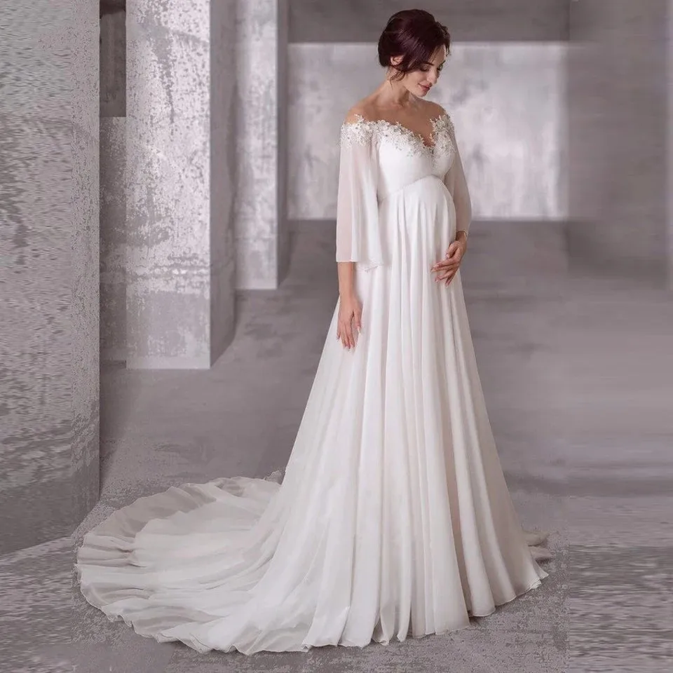 How to Find a Wedding Dress as a Pregnant Bride