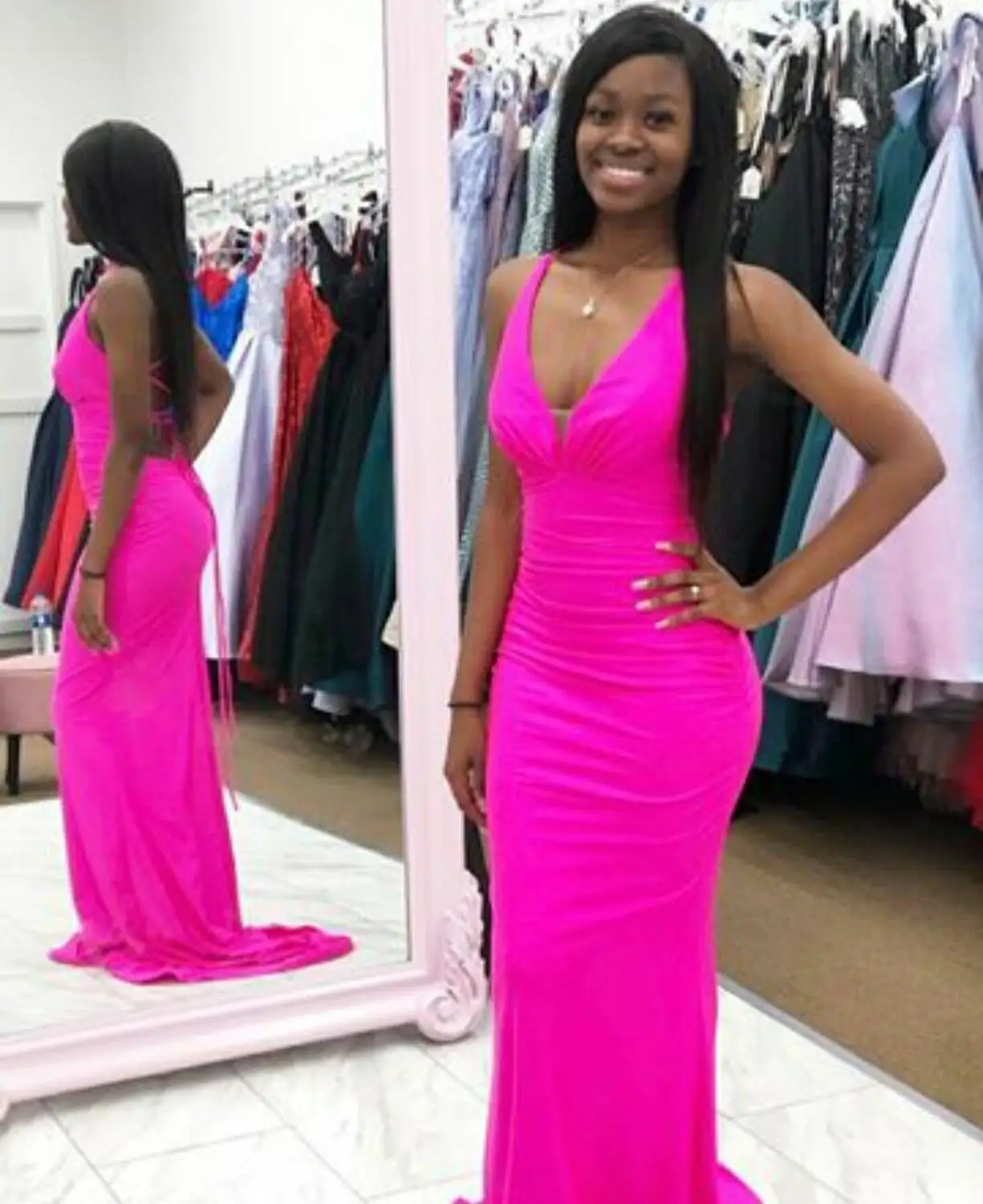 VKBRIDAL Sexy Mermaid V Neck Stretchy 