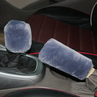 Серый 2Pcs Universal Manual Gear Shift Plush Collars Car Head Shift Knob Warm Cover Handbrake Grip Case Car Accessory Silicone Gear - Название цвета: Серый
