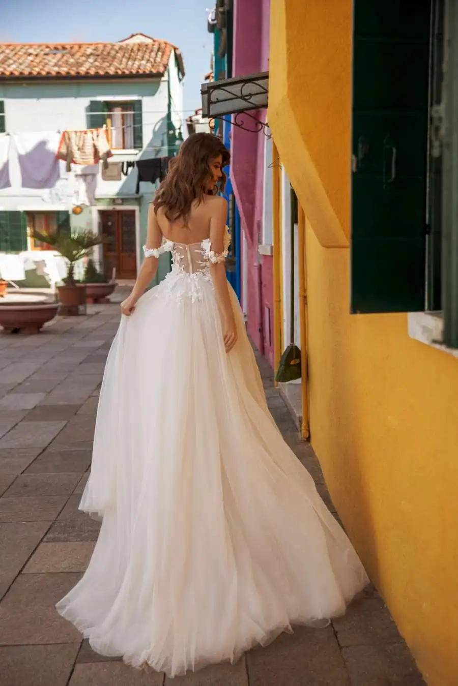 Сексуальная Иллюзия Свадебные платья Robe De Mariage с плечо Аппликация с фатиновой юбкой и цветочным рисунком; платье трапециевидной формы
