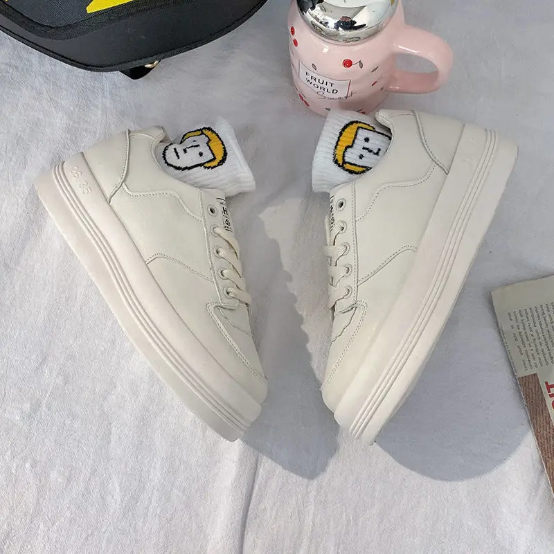 2021 Women's Sports Shoes Kawaii New Leisure Platform White Harajuku Fashion Cute Vulcanized Running Shoes