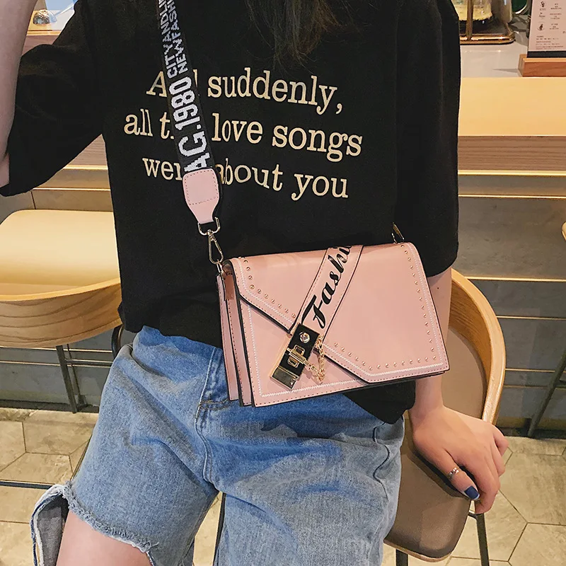 

Women 2019 new trendy small square bag Korean version feel 100 lap ins broadband single shoulder oblique satchel bag