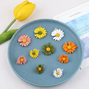 

10PCS Alloy Small Daisy Flowers Enamel Charms Connector Spray Paint Sunflower Pendant Earring Floating DIY Jeweley Ornament F789