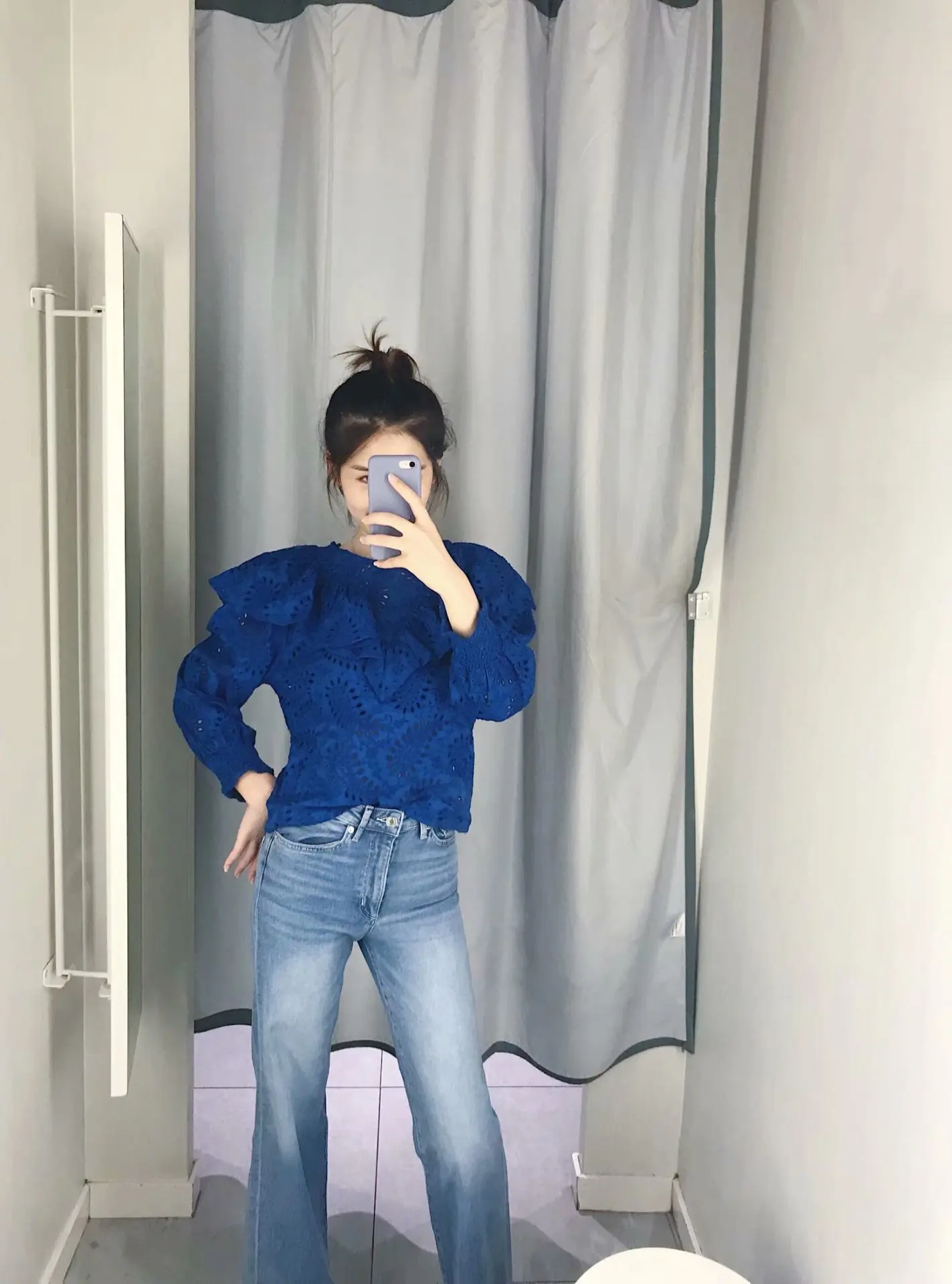 В осень и зима 2019 комплектов новинка рубашка с воротником в форме листьев лотоса