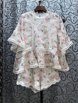 

2020 Spring and Summer New Women's round Neck Printing Pattern Color Matching Ruffles Shirt Shorts Printing Suit 531