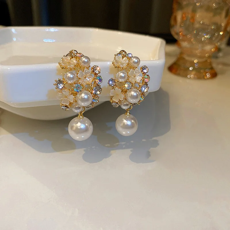 Simulated-pearl Vintage Geometric Simple Micro Inlaid Hollow Flower Pearl Women Dangle Earrings