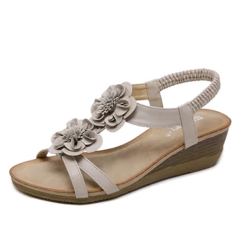 

2020 sandals women's beach bohemian flower large size sandals