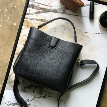 

cowhide leisure female temperament bag shoulder
