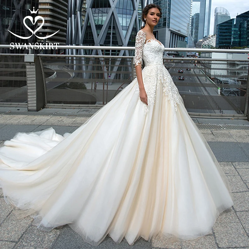 Swanskirt модное свадебное платье с аппликацией из бисера милое ТРАПЕЦИЕВИДНОЕ ПЛАТЬЕ Vestido De Noiva Тюлевое свадебное платье со шлейфом F120