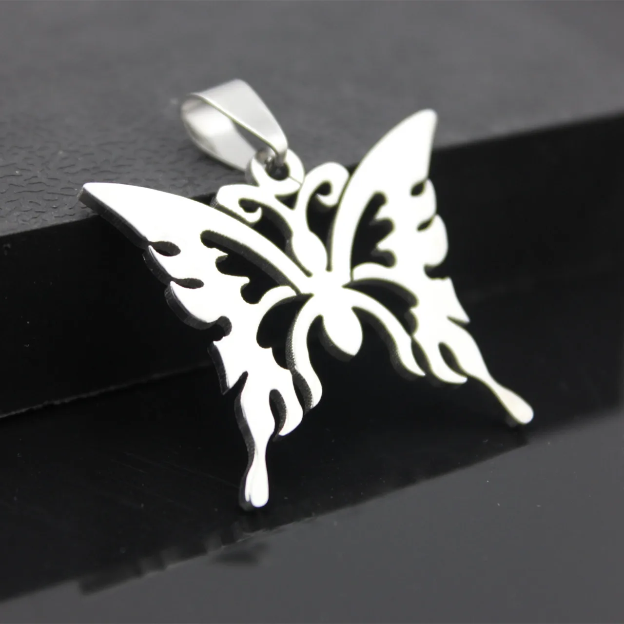 Ожерелье с подвеской-бабочкой из титановой стали 10 шт. |