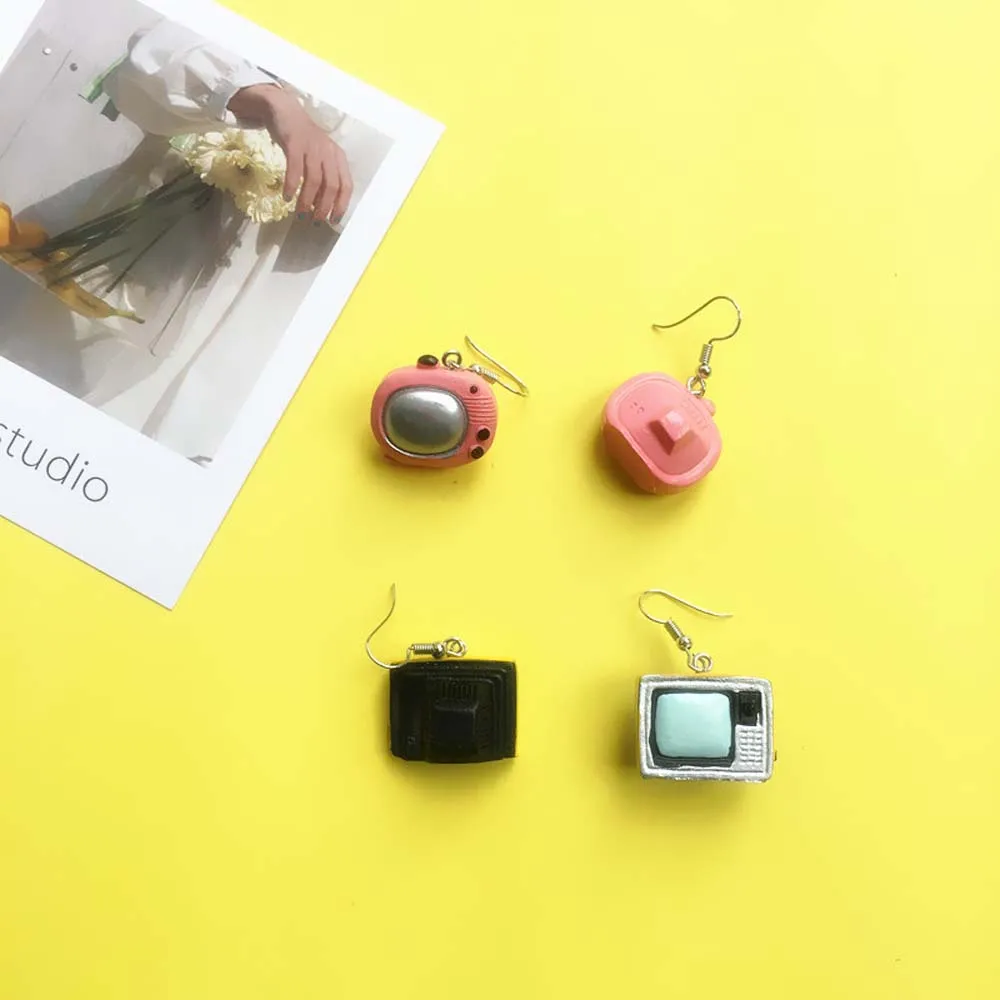 

Vintage Handmade Television Lovely Drop Earrings Cute Resin TV Personality Dangle Earrings Woman Creative Funny Party Jewelry