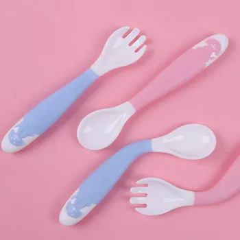 

Baby Food Supplement Tableware Portable Elbow Spoon Fork Twist Twist Bending Baby Feeding Training Spoon Can Be Bent Easy Grip